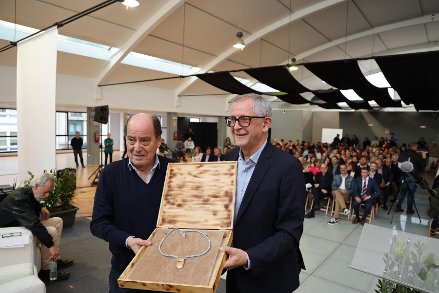 Carballo homenajea al Bergantiños