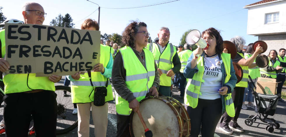 Malestar entre los vecinos de Xoane por la propuesta de mínimos de la Xunta respecto a la AC-414