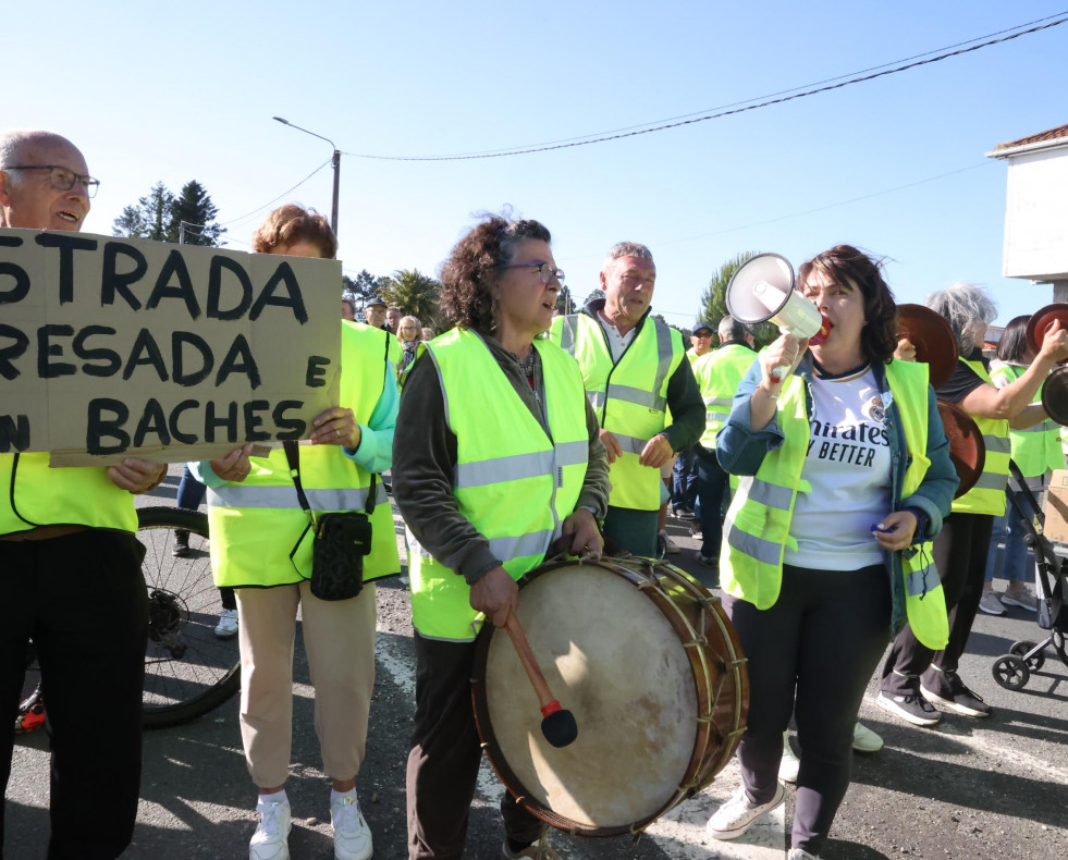Manifestacion vecinos Xoane y Cances carballo