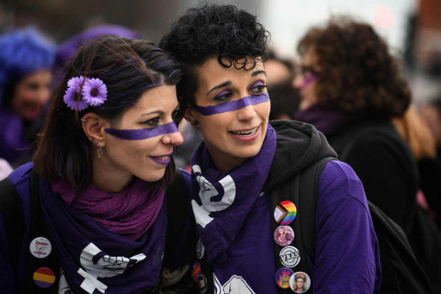 Al 33% de las feministas con estudios superiores les cuesta encontrar una pareja