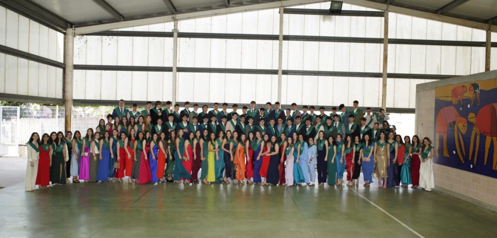 Graduaciones del IES Alfredo Brañas de Carballo