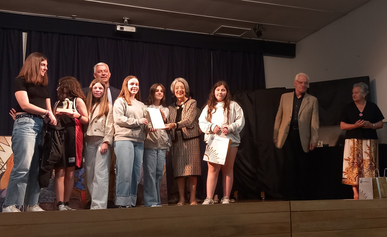 Alumnas del IES Parga Pondal, galardonadas en los Premios de podcast escolar