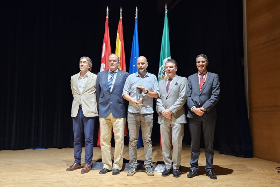 Carballo recoge en Madrid el premio “Escoba de Oro” por su servicio de limpieza viaria