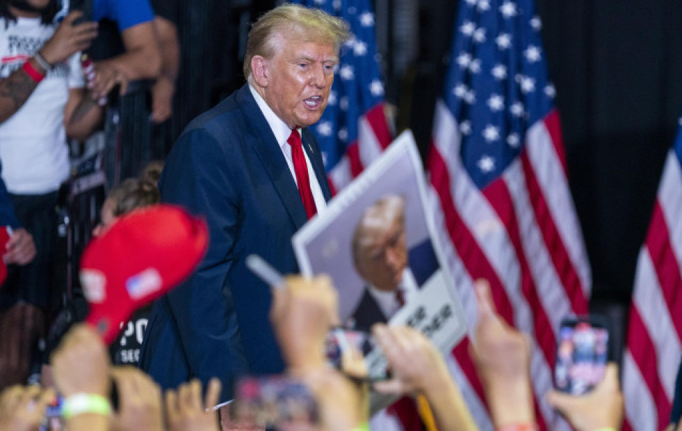 Trump propone una liga de lucha con migrantes 