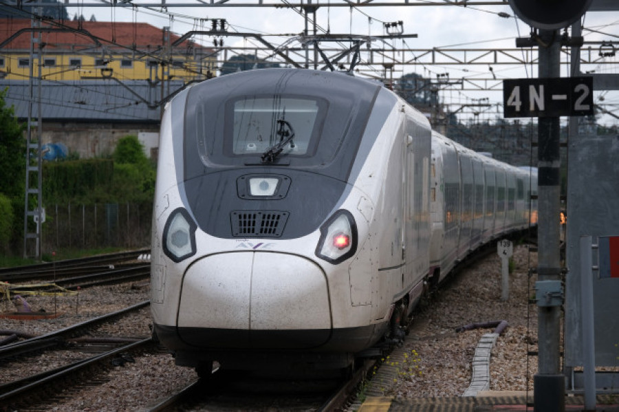 Renfe recupera frecuencias entre Madrid y Galicia