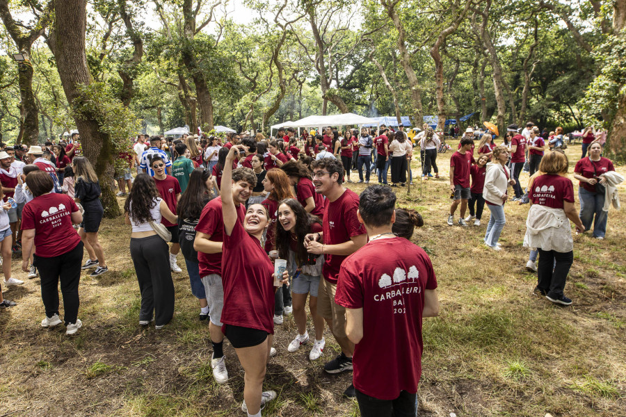 Muchas meriendas en la Carballeira de Baio y música en el Fisterra Experience