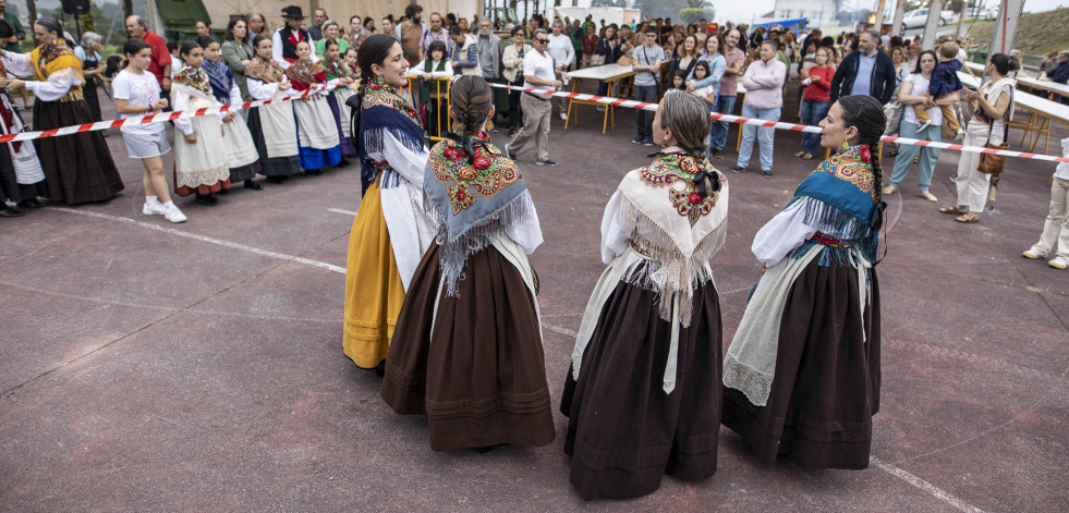 Churrasco, sardinas y música en la Romería de Baldaio, el 6 de julio