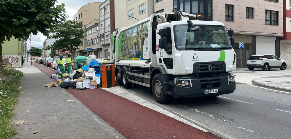 El gobierno carballés quiere penalizar a la concesionaria de la basura por deficiencias en la prestación del servicio