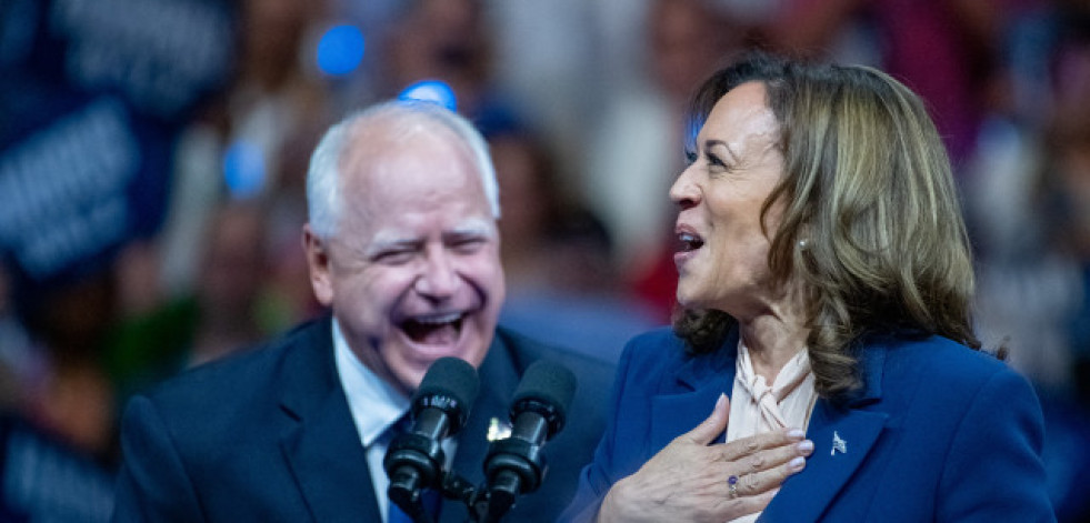 Kamala Harris y Tim Walz, candidatos oficiales a presidenta y vicepresidente de Estados Unidos