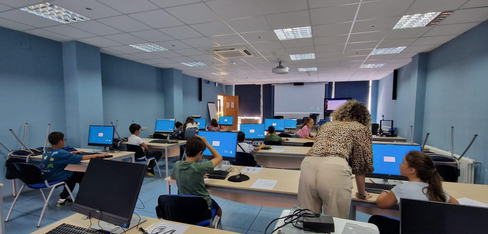 Casi 200 plazas en el programa Concilia de Carballo