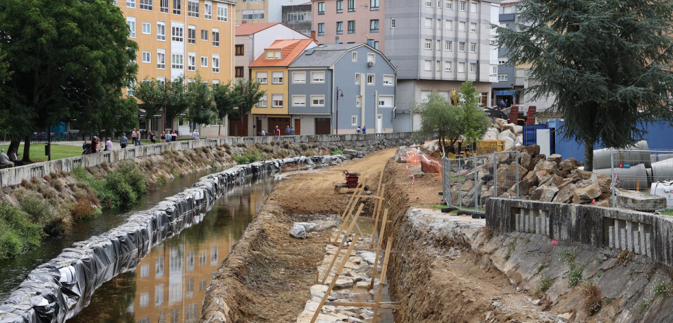 Las obras de Augas de Galicia transforman el paisaje fluvial carballés