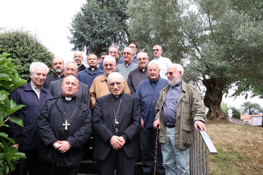El cardenal Rouco Varela fiel a su visita a Carballo