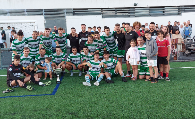 El Paiosaco se proclama vencedor del Trofeo Concello da Laracha de Fútbol