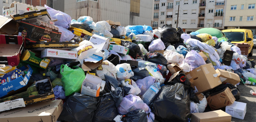 El conflicto de la basura en Carballo sigue enquistado y se encamina a una huelga indefinida