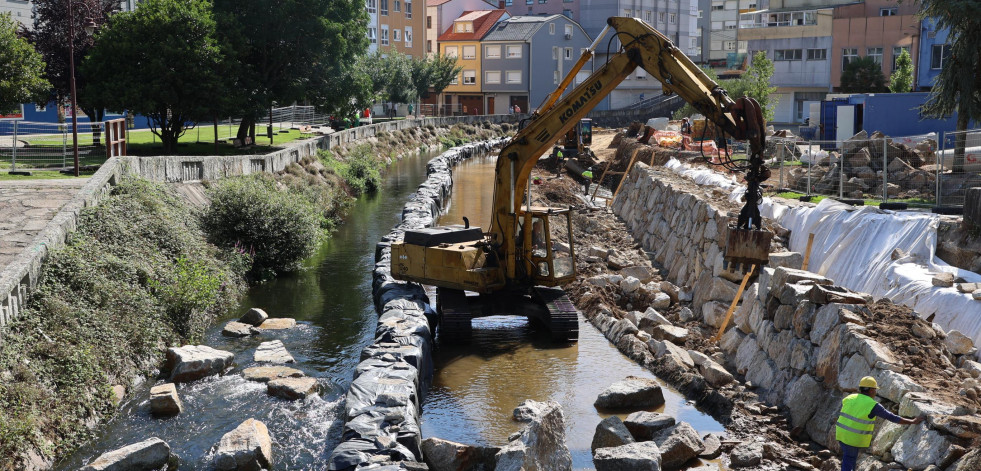 A toda máquina avanzan las obras de Augas de Galicia en A Casilla