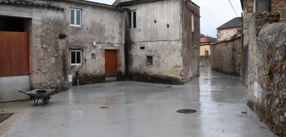 Carballo finaliza las obras de abastecimiento de agua en Rebordelos