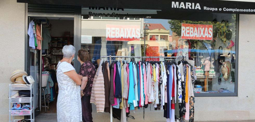 Descuentos de hasta el 80% en el MercaEdillo de Carballo