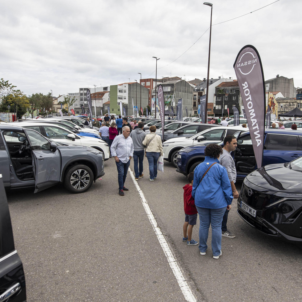 Carballo apoya con 65.800 euros las actividades del CCA, Axober y el polígono de Bértoa