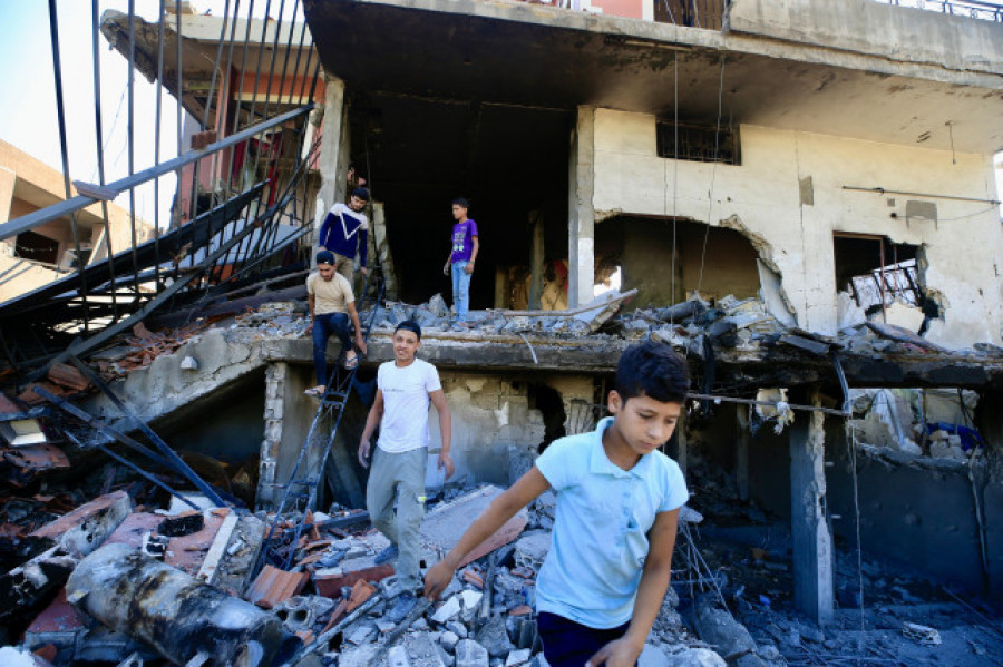 Israel desencadena sobre el sur de Beirut uno de los bombardeos más intensos desde el inicio de la invasión
