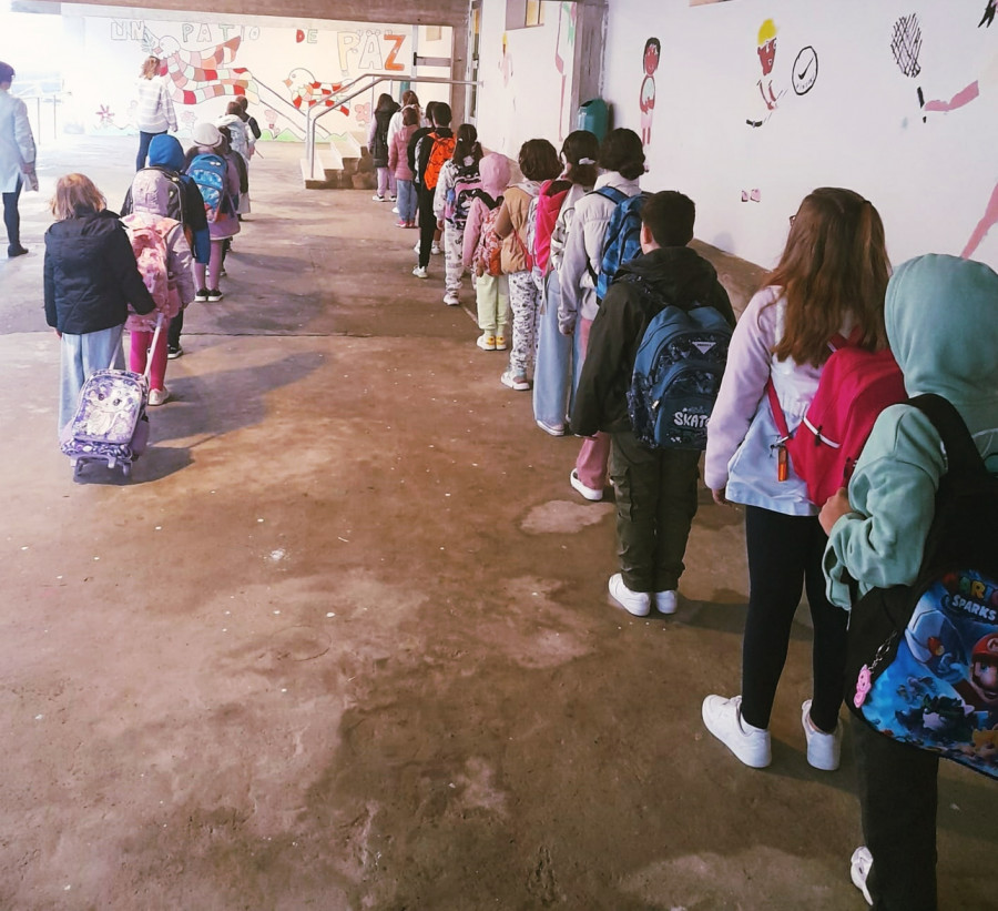 El alumnado de O Pindo vuelve a las aulas