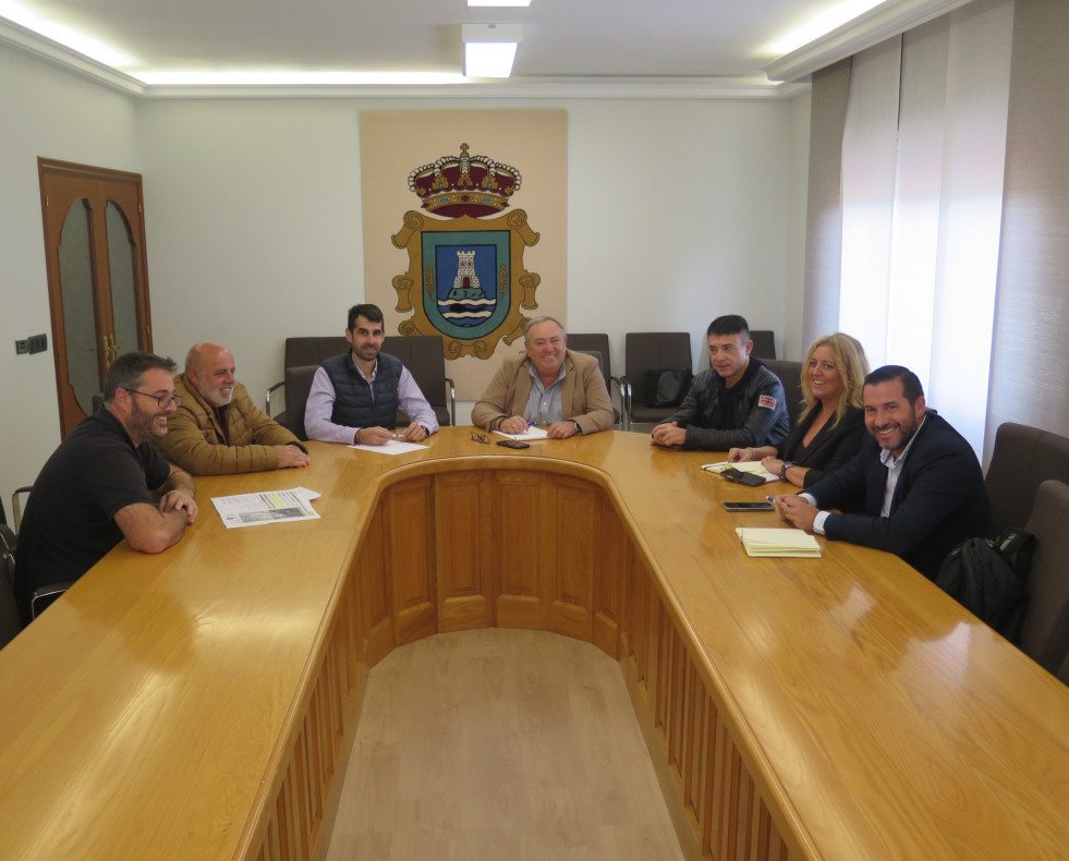 2024.10.10.  Foto reunión A Laracha SEA (1)