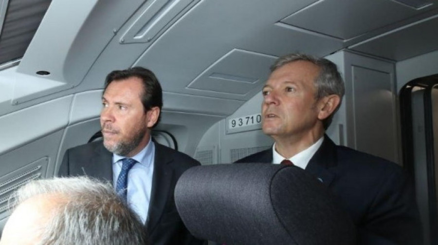 Alfonso Rueda contesta a Puente y denuncia la situación de los trenes en Galicia
