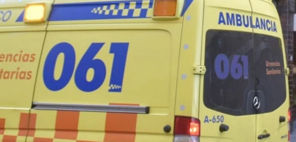 Trasladadas cinco personas al hospital por la mala combustión de un calentador en Ponteareas