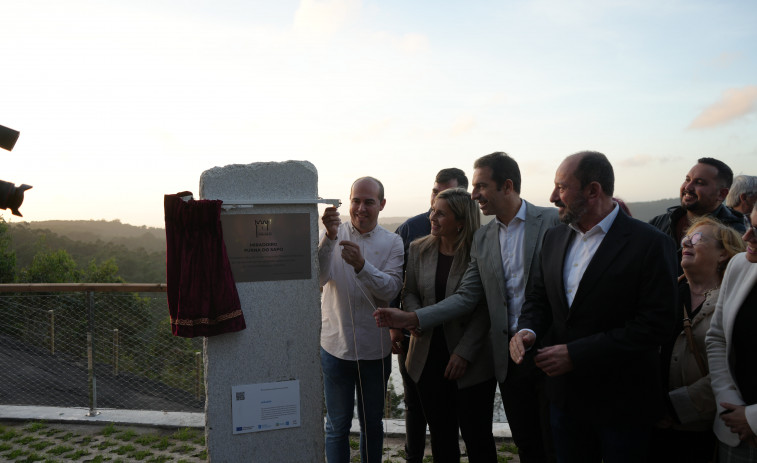 Vimianzo estrena el mirador Furna do Sapo para “voar sobre a ría de Camariñas”