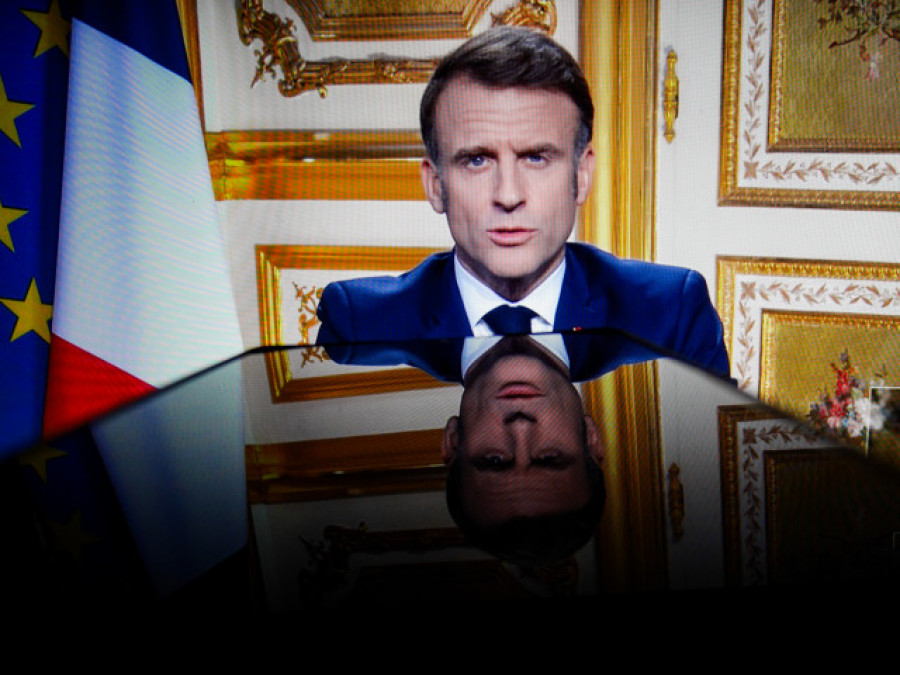 Macron critica el "cinismo" de quienes derribaron al Gobierno y pide unidad para avanzar