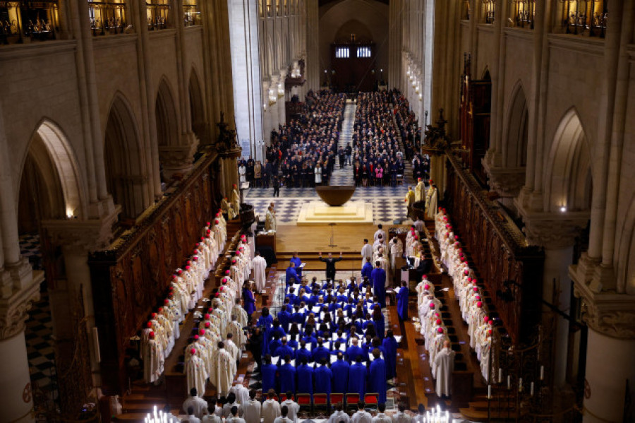 La reapertura de Notre Dame nos venía mal