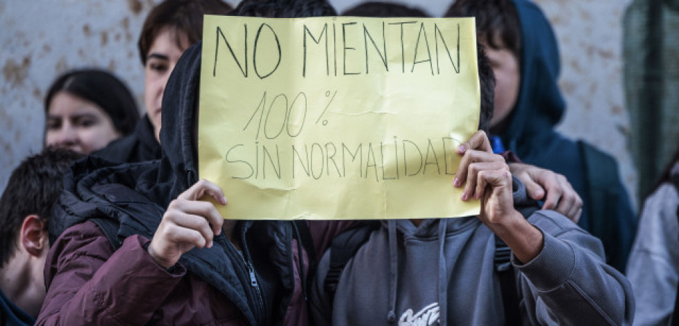 Tres institutos no retoman las clases y Mazón defiende su seguridad
