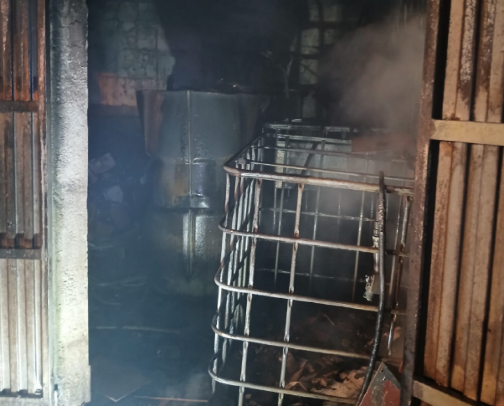 Galpón incendiado en Santa Comba @ CCIA CORUNA