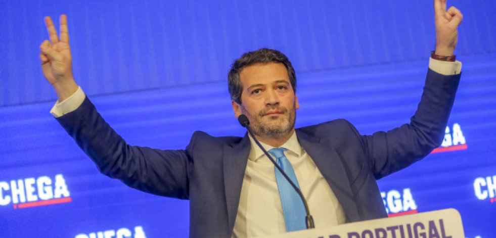 El líder de ultraderecha luso irá a las presidenciales con una candidatura 