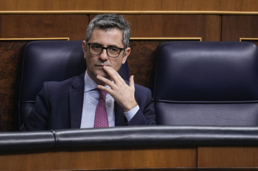 Bolaños reta a los senadores del PP a mostrar sus wasaps en los que opinan sobre Feijóo