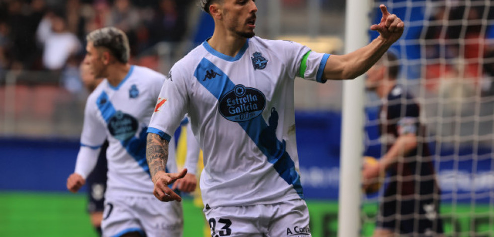 Ximo Navarro era el nueve del Dépor (0-1)