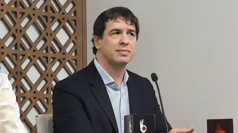 El hermano de Pedro Sánchez renuncia al empleo por el que es investigado judicialmente