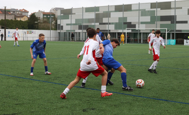 A Laracha disfruta del futuro del fútbol nacional