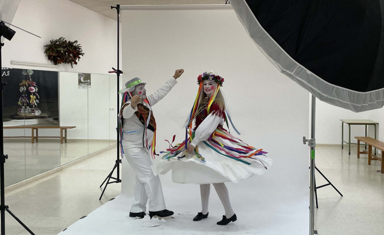 Los Madamitos de Cerqueda, en las vallas publicitarias con Aceites Abril