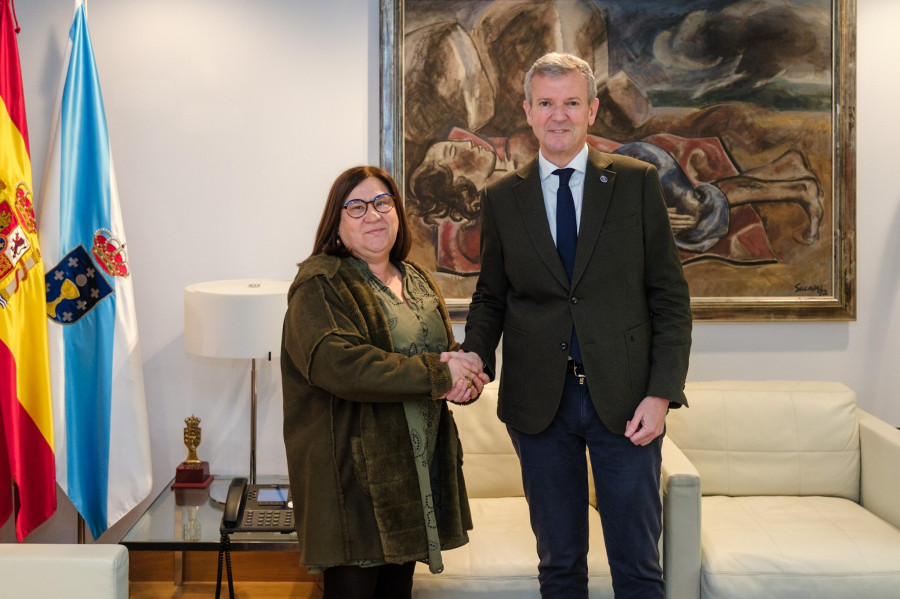 La alcaldesa de Fisterra traslada a Rueda demandas como las referidas a la situación de Anchoa y del faro