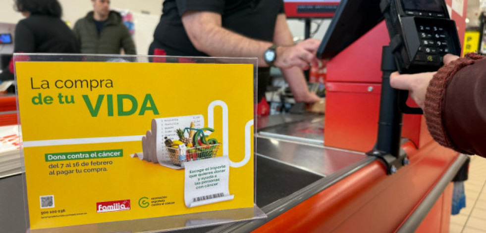 Vegalsa-Eroski y sus clientes recaudan más de 11.500 euros en favor de la Asociación Española contra el Cáncer