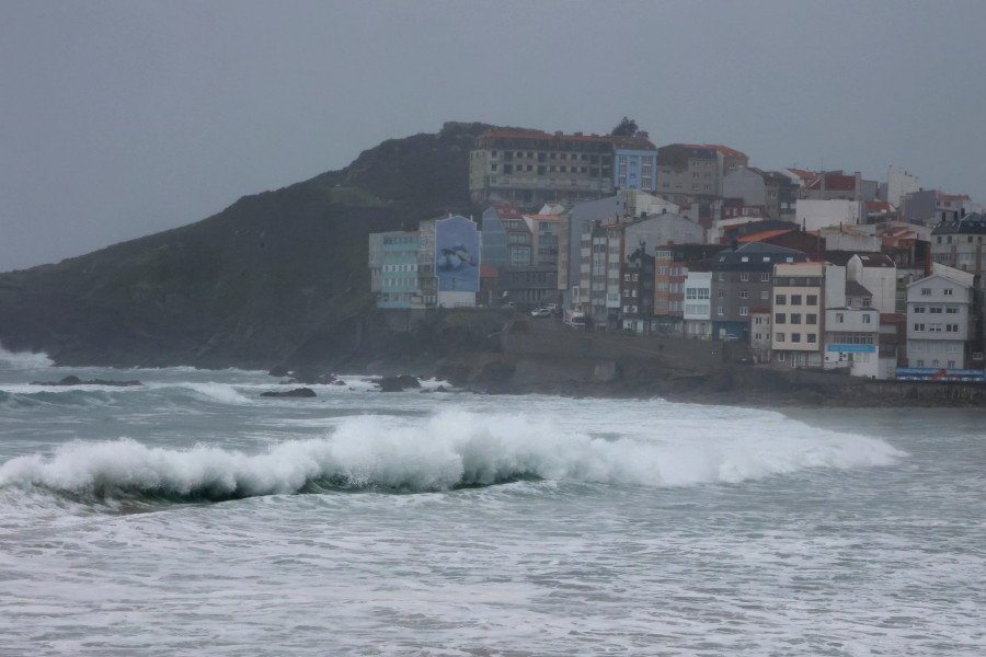 Las intensas lluvias dejan casi cien litros por metro cuadrado en la Costa da Morte