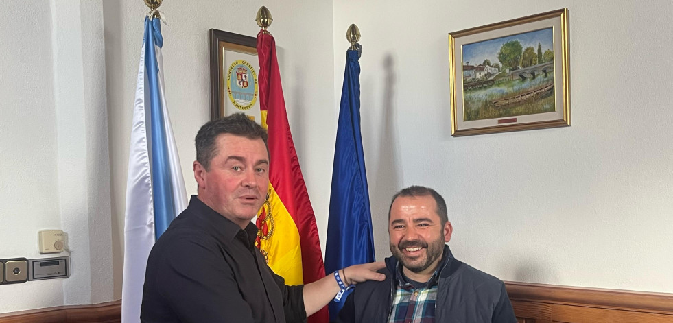 Axober y el Ayuntamiento de Ponteceso estrechan lazos para impulsar al sector empresarial