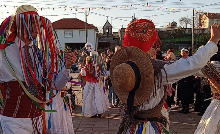 Coristanco remata su Entroido, marcado por tradiciones ancestrales