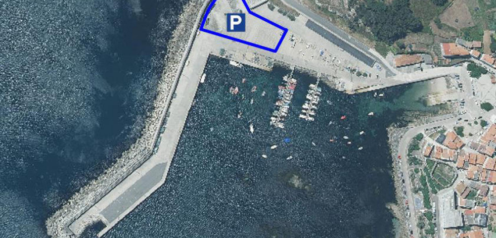 El Concello de Ponteceso habilitará un aparcamiento de 150 plazas en el puerto de Corme