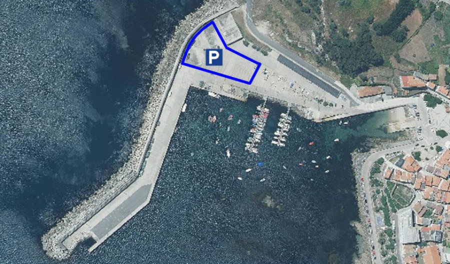 El Concello de Ponteceso habilitará un aparcamiento de 150 plazas en el puerto de Corme