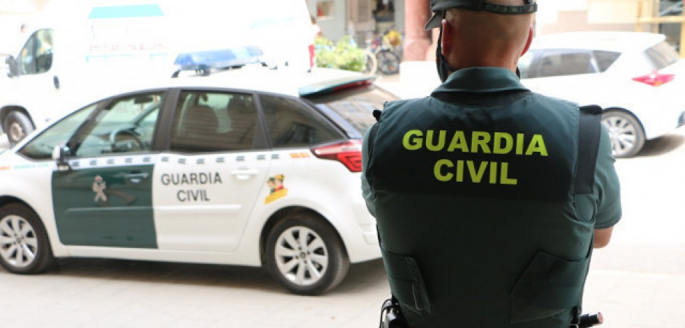 La Guardia Civil interviene 11.600 ansiolíticos ocultos en un vehículo en Ceuta