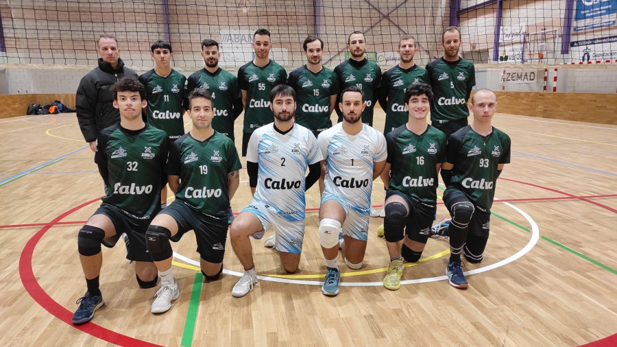 El Xiria reacciona a tiempo y levanta un 0-2 ante el Cambados
