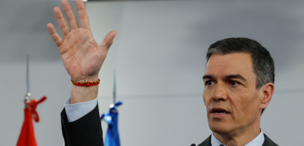Pedro Sánchez promete no recortar 