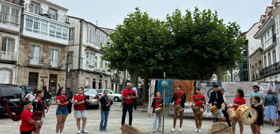 El BNG rinde homenaje a las mujeres en Cee y Muxía