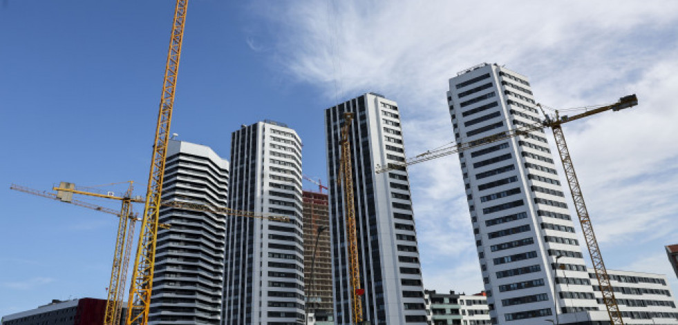 La firma de hipotecas sobre vivienda crece un 44 % en marzo y roza las 43.000 operaciones